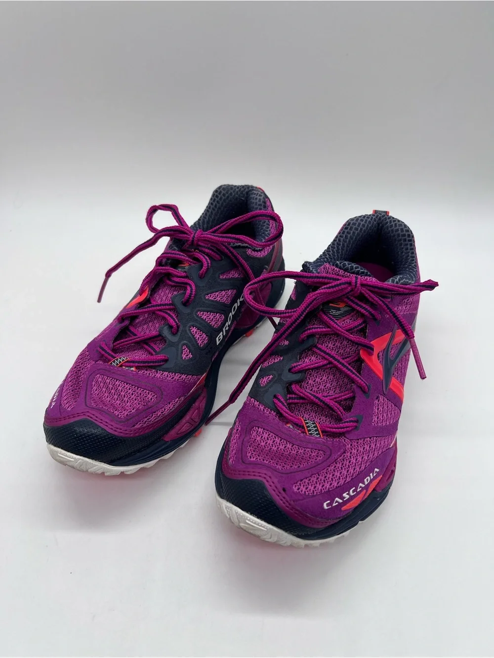 Brooks Women's Pink Fuchia and Navy Cascadia 9 Trail Running Shoes Size 7